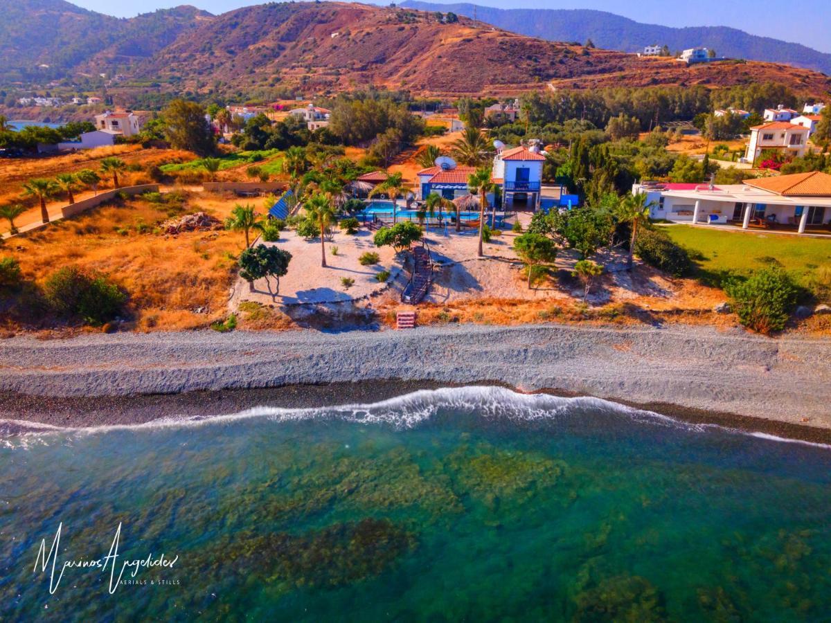 Astrofegia Beachfront Villa Pomos Bagian luar foto