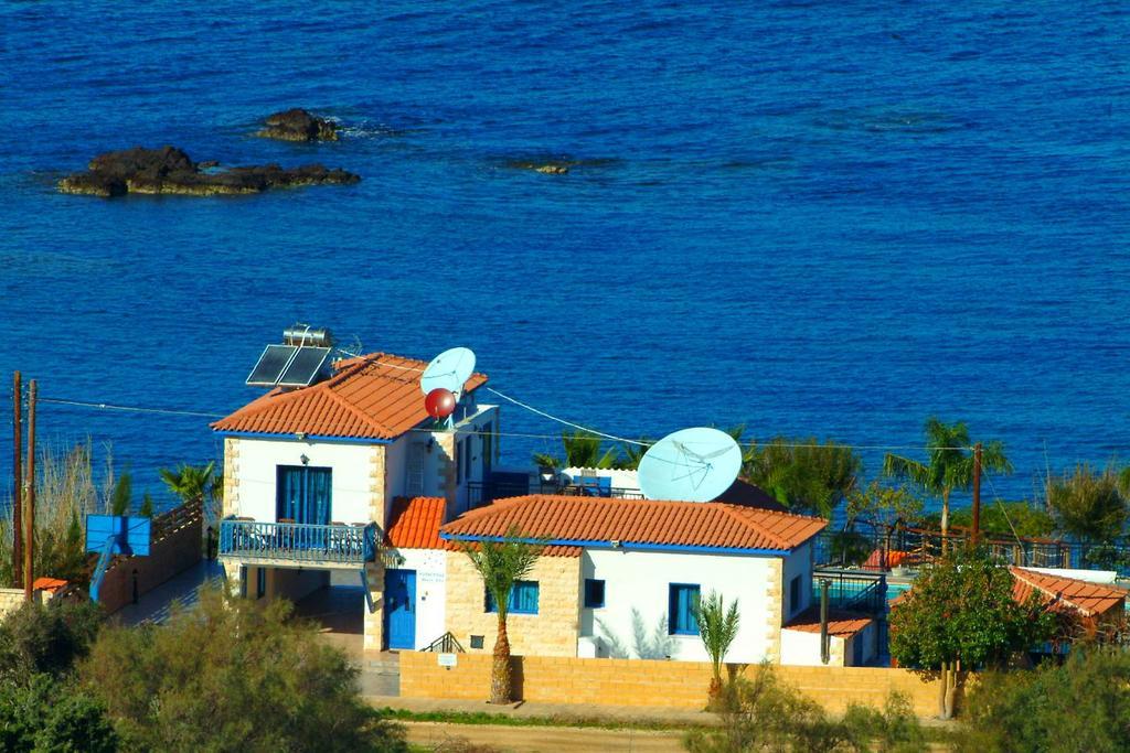 Astrofegia Beachfront Villa Pomos Ruang foto