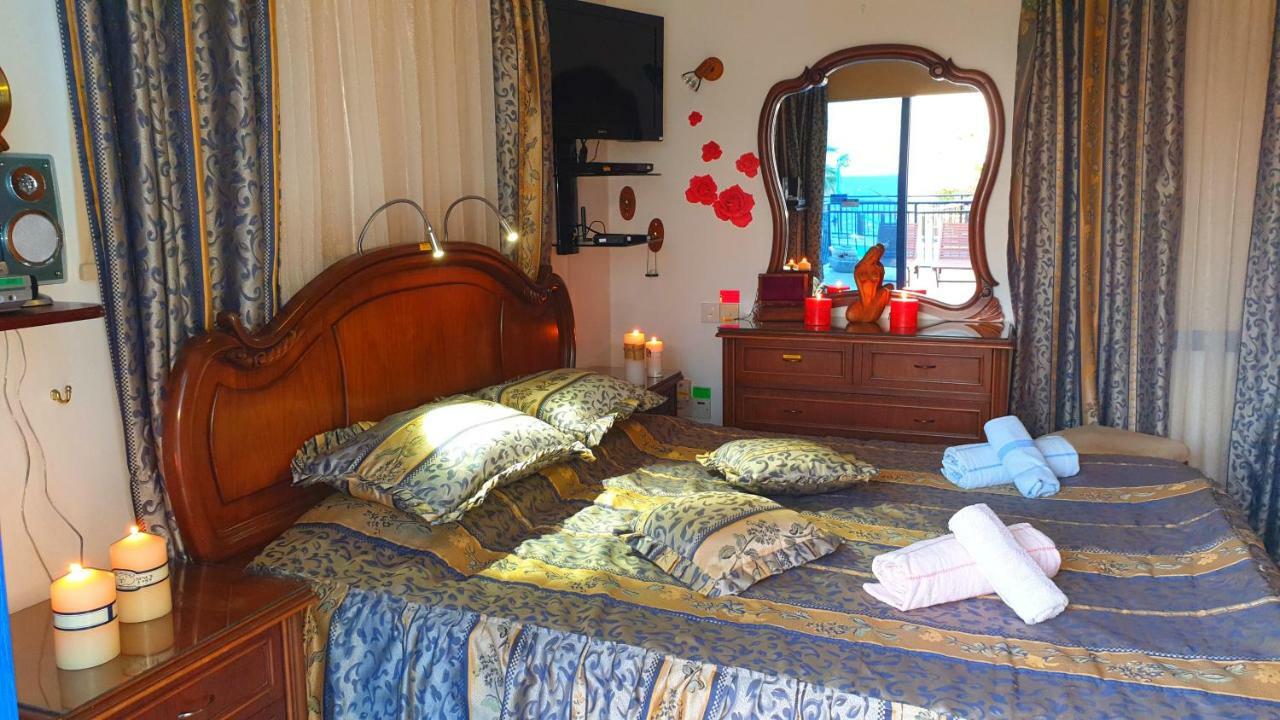 Astrofegia Beachfront Villa Pomos Bagian luar foto